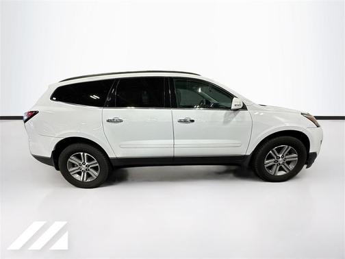 2017 Chevrolet Traverse 2LT