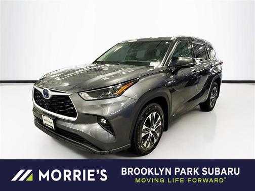 2022 Toyota Highlander Hybrid XLE