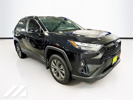 2022 Toyota RAV4 Hybrid XLE Premium