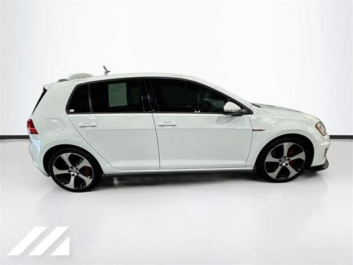 2017 Volkswagen Golf GTI S 4-Door