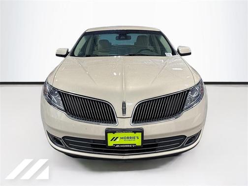 2016 Lincoln MKS Base