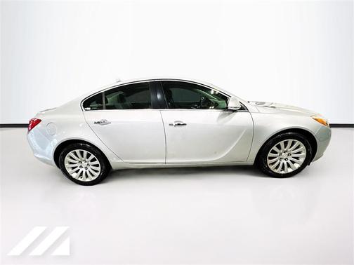 2012 Buick Regal Premium 1