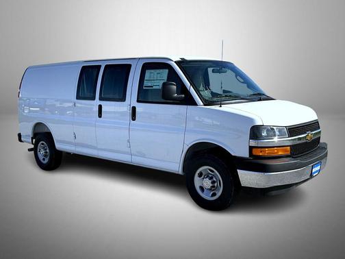 Summit White 2026 Chevrolet Express 2500 Work Van