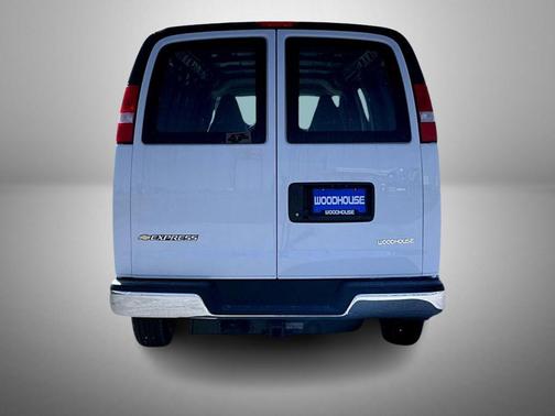 Summit White 2026 Chevrolet Express 2500 Work Van