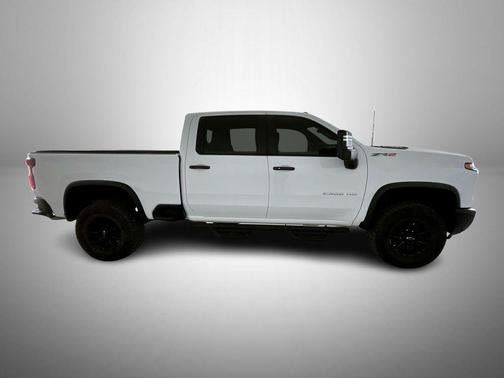 2024 Chevrolet Silverado 2500 4WD Crew Cab Standard Bed ZR2