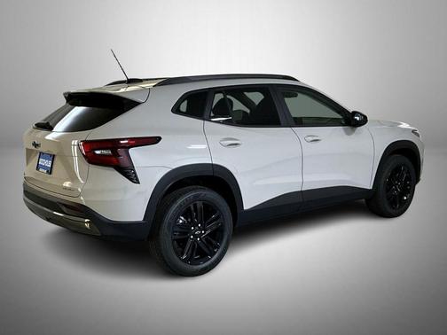 White Sands 2026 Chevrolet Trax FWD ACTIV