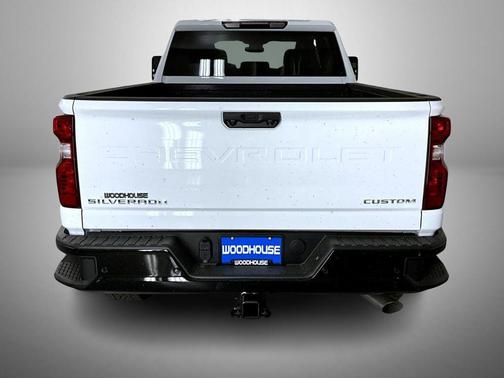 2026 Chevrolet Silverado 2500 Custom