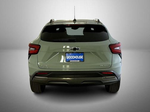 Cacti Green 2026 Chevrolet Trax FWD ACTIV