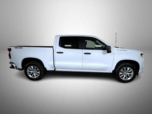 Summit White 2026 Chevrolet Silverado 1500 Custom