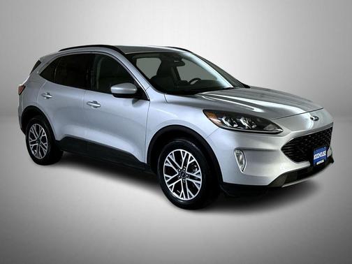 Ingot Silver Metallic 2020 Ford Escape SEL