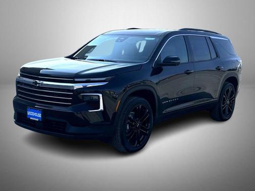 Mosaic Black Metallic 2026 Chevrolet Traverse LT