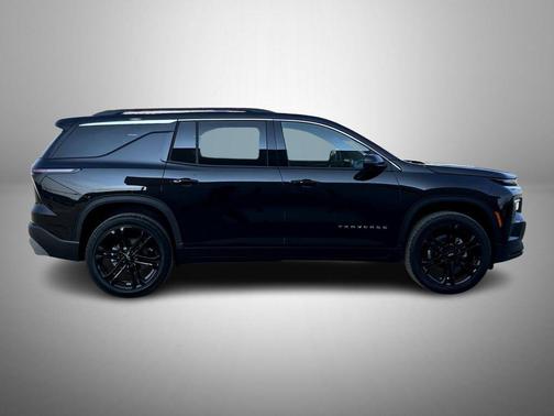 Mosaic Black Metallic 2026 Chevrolet Traverse LT