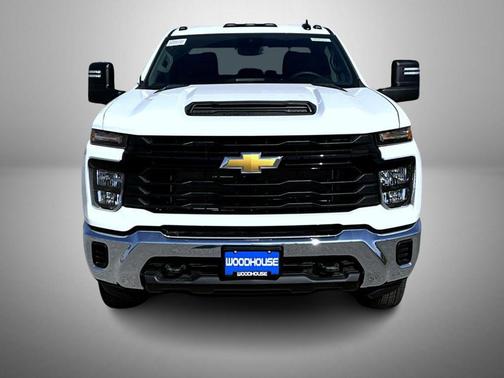 Summit White 2026 Chevrolet Silverado 3500 WT