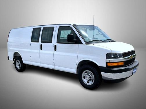 Summit White 2026 Chevrolet Express 2500 Work Van