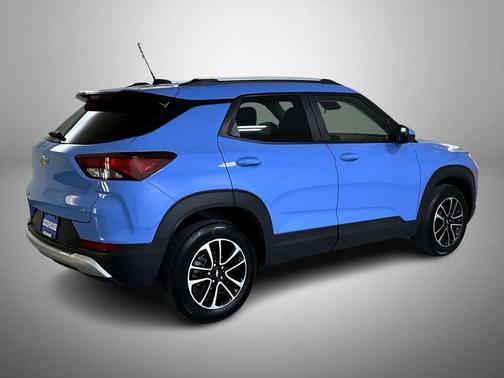 Fountain Blue 2024 Chevrolet Trailblazer LT