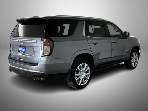 2022 Chevrolet Tahoe 4WD High Country