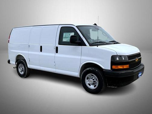 2025 Chevrolet Express 2500 RWD 2500 Regular Wheelbase WT