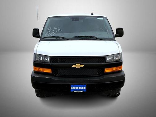 2025 Chevrolet Express 2500 RWD 2500 Regular Wheelbase WT