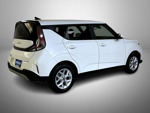 Snow White Pearl 2025 Kia Soul S