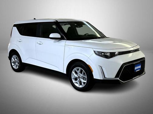 Snow White Pearl 2025 Kia Soul S