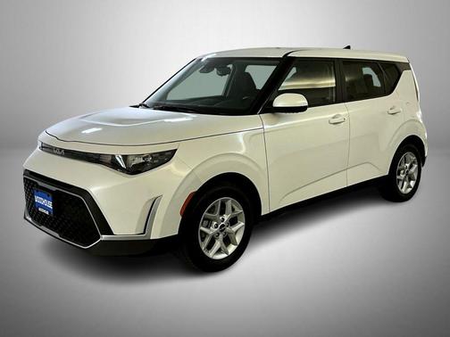 Snow White Pearl 2025 Kia Soul S