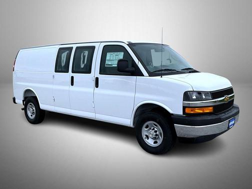 Summit White 2026 Chevrolet Express 2500 Work Van
