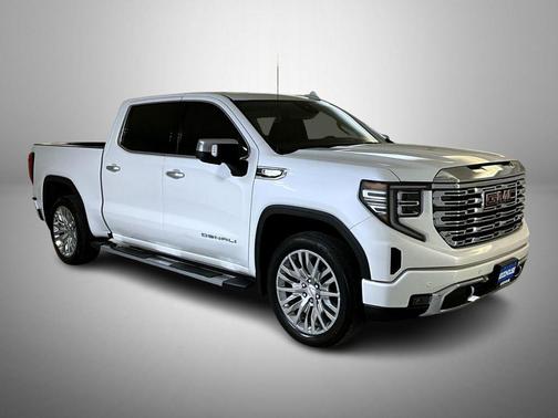 White Frost Tricoat 2022 GMC Sierra 1500 Denali