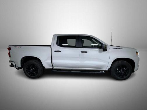 White Sands 2026 Chevrolet Silverado 1500 Custom