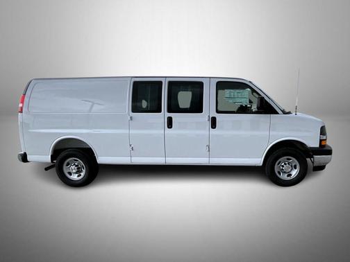 Summit White 2026 Chevrolet Express 2500 Work Van