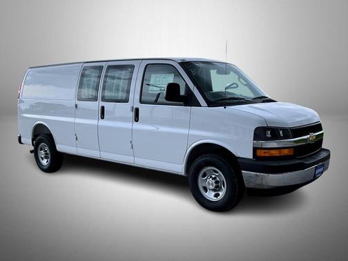 Summit White 2026 Chevrolet Express 2500 Work Van