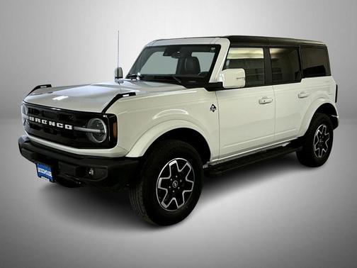 Oxford White 2024 Ford Bronco Outer Banks