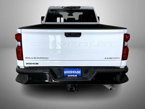 2024 Chevrolet Silverado 2500 Custom