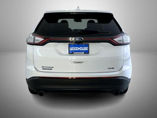 Oxford White 2018 Ford Edge SE