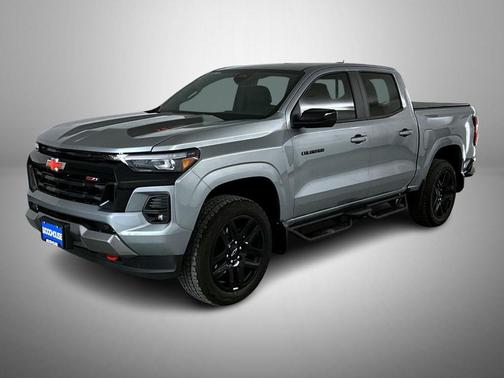 Sterling Gray Metallic 2024 Chevrolet Colorado Z71