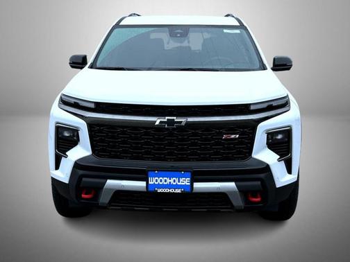 Polar White Tricoat 2026 Chevrolet Traverse AWD Z71