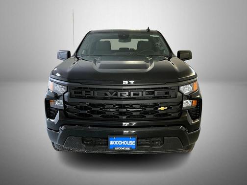 Black 2026 Chevrolet Silverado 1500 Custom