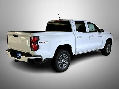 Summit White 2026 Chevrolet Colorado LT