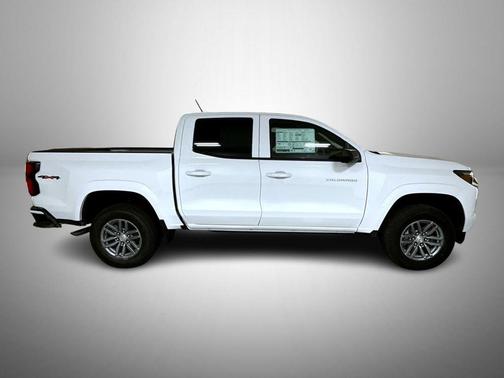 Summit White 2026 Chevrolet Colorado LT