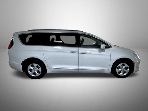 Tusk White 2017 Chrysler Pacifica Touring-L