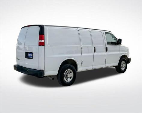 2022 Chevrolet Express 2500 RWD 2500 Regular Wheelbase WT