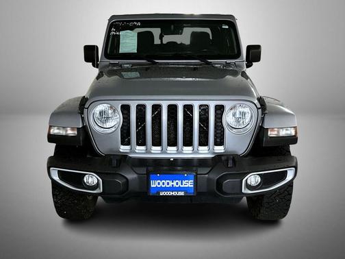 Billet Silver Metallic Clearcoat 2021 Jeep Gladiator Overland