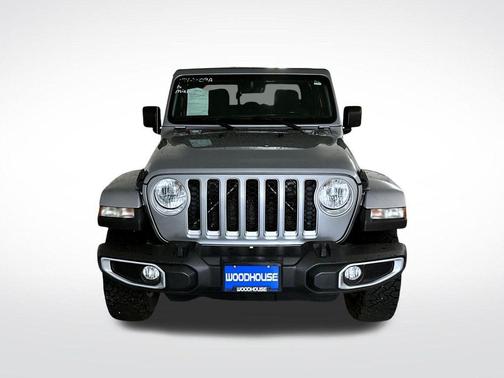 Billet Silver Metallic Clearcoat 2021 Jeep Gladiator Overland