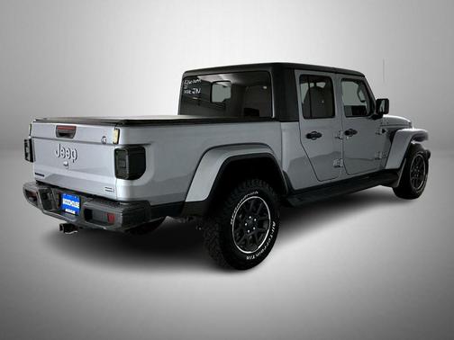 Billet Silver Metallic Clearcoat 2021 Jeep Gladiator Overland