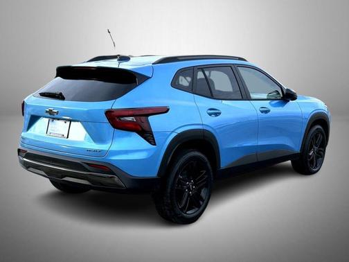 Marina Blue Metallic 2026 Chevrolet Trax FWD ACTIV