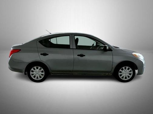 2014 Nissan Versa 1.6 S