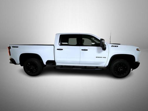 Summit White 2026 Chevrolet Silverado 2500 LTZ