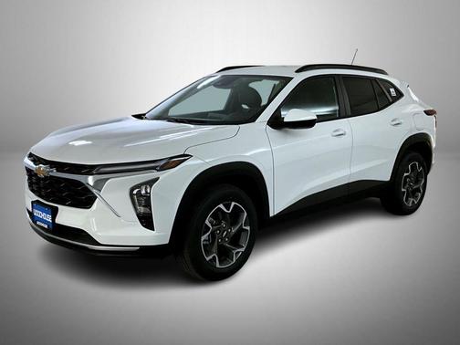 Summit White 2026 Chevrolet Trax LT