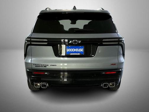 Sterling Gray Metallic 2026 Chevrolet Traverse RS