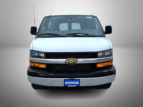 Summit White 2026 Chevrolet Express 2500 Work Van