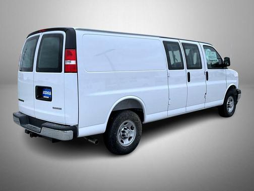 Summit White 2026 Chevrolet Express 2500 Work Van
